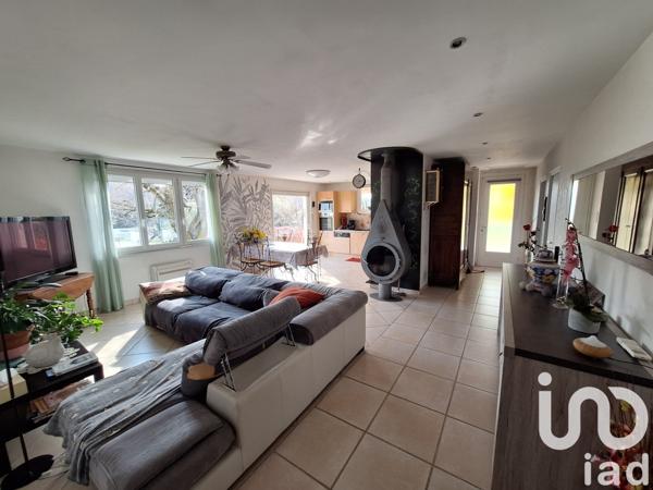 Maison traditionnelle 5 pièces de 112 m² à Beaumont-lès-Valence (26760)