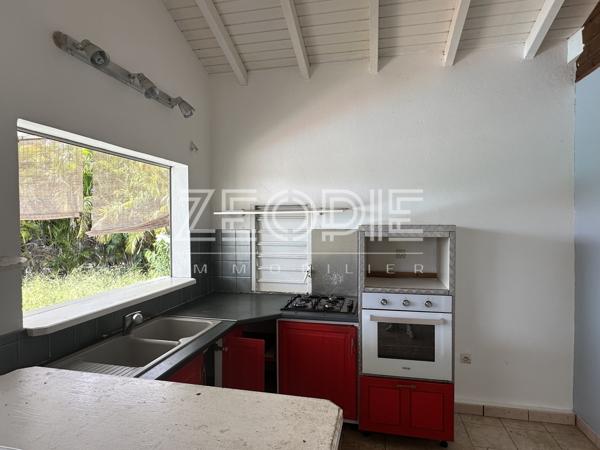 Saint-François (97118) Villa 3 chambres de 110m² environ sur un terrain de 750m² avec piscine