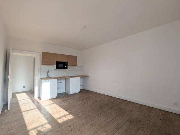 Appartement Nantes 2 pièces 32.1 m2 proche gare SNCF