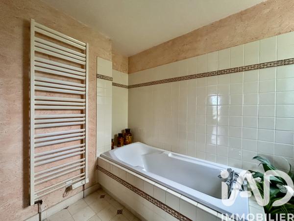 Maison à vendre 10 pièces 360 m² Beaugency