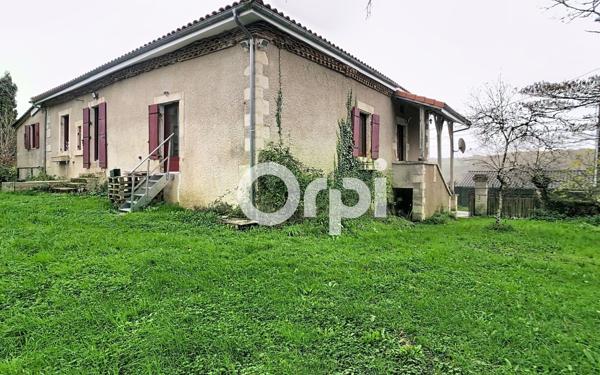 Maison à louer    6 pièces •  Château-l'Évêque