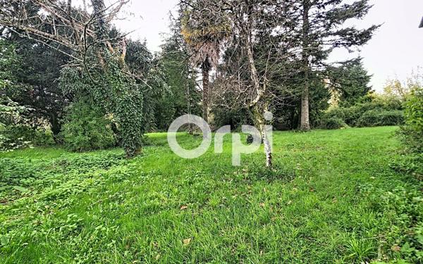 Maison à louer    6 pièces •  Château-l'Évêque