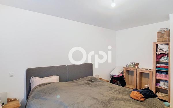 Maison à louer    6 pièces •  Château-l'Évêque