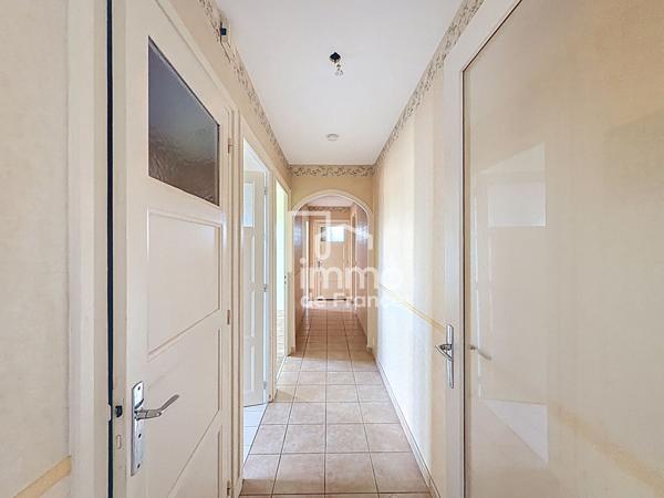 Appartement Oyonnax 3 pièce(s) 72 m2