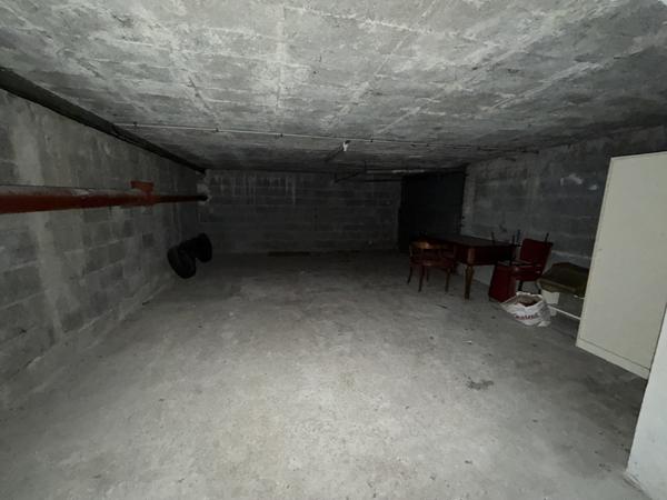 Grand garage 63m2 Bonneville