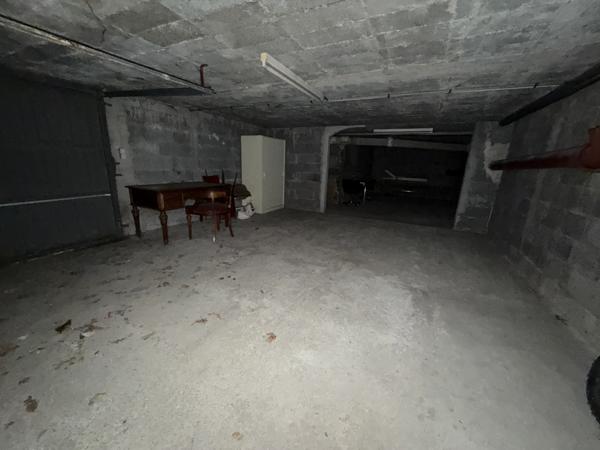 Grand garage 63m2 Bonneville