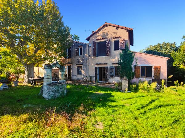Maison de caractère à rénover - Marignane