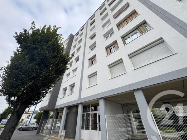 Appartement F3 Bis à vendre  4 pièces - 80 m 2   ST QUENTIN  - 02