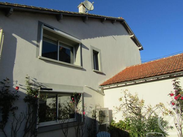 Maison à vendre  4 pièces - 109 m2 SAUZE VAUSSAIS - 79