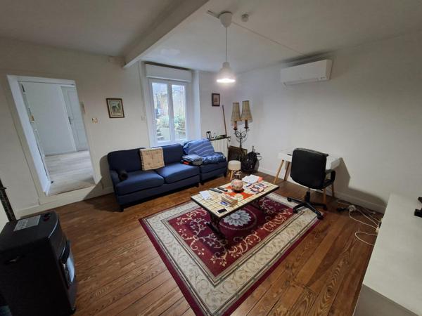 Maison de ville 5 pièces avec extérieur.