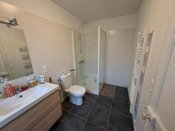 Maison de ville 5 pièces avec extérieur.