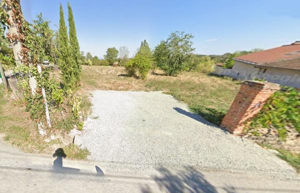 Terrains à vendre : le coin parfait pour vos projets (et vos barbecues) ! 3 parcelles viabilisées