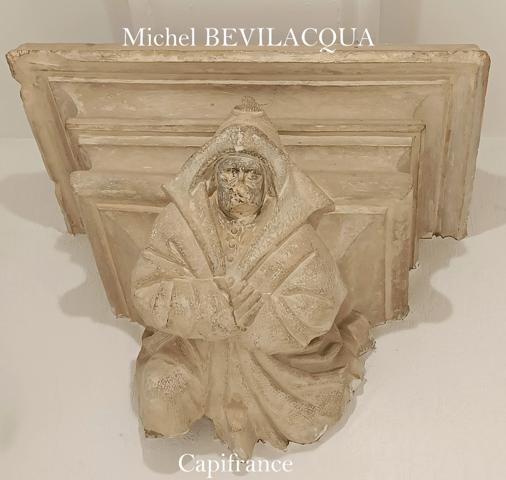 Immeuble à vendre NEVERS (58) La prestigieuse Maison du Prieur au coeur historique de NEVERS Inscrit MH à réabiliter.