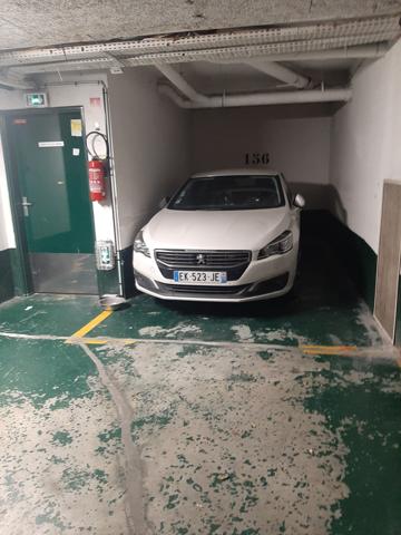 PARIS 15EME PARKING A VENDRE Résidence Les Bussières - rue C