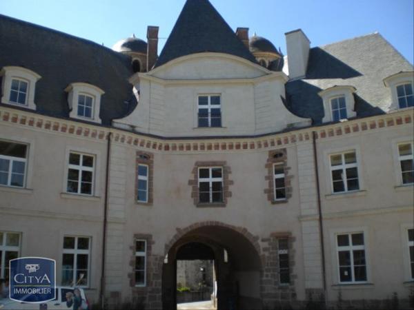 Appartement à louer 2 pièces 75.82m² Beaupréau-en-Mauges (49600)
