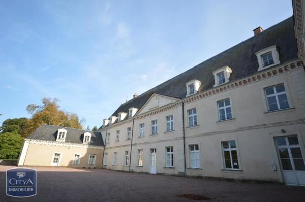 Appartement à louer 2 pièces 75.82m² Beaupréau-en-Mauges (49600)