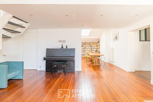 Appartement de charme type loft à deux pas de Pey-Berland