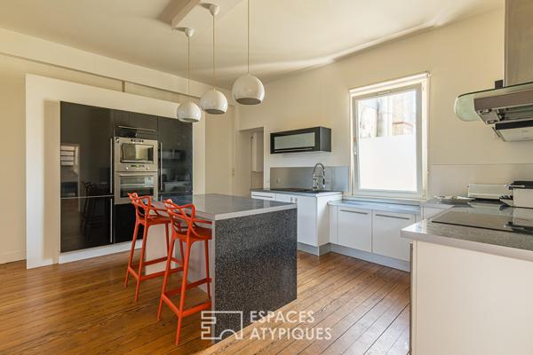 Appartement de charme type loft à deux pas de Pey-Berland
