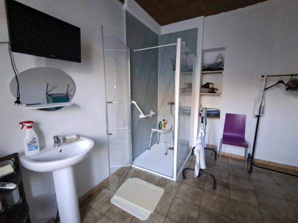 Charmante maison à rénover de 77 m2 au cœur de Sarrancolin avec grand jardin