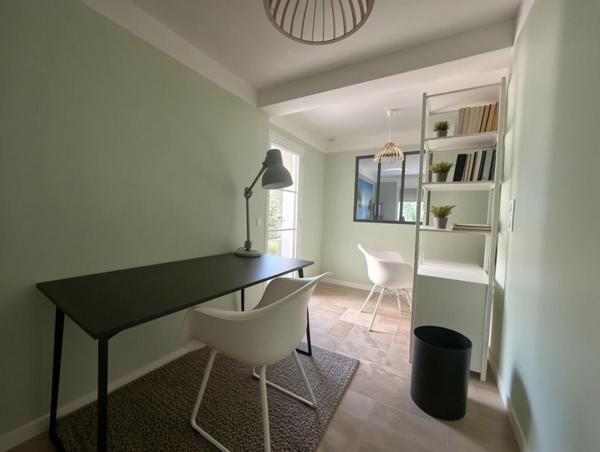 Bastide rénovée dans domaine privé avec piscine et tennis