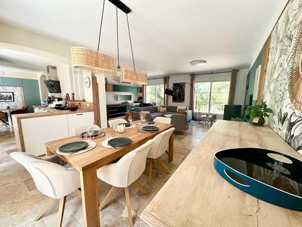 Bastide rénovée dans domaine privé avec piscine et tennis