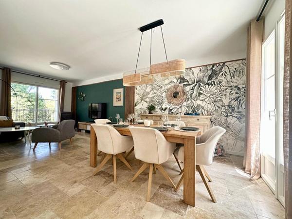 Bastide rénovée dans domaine privé avec piscine et tennis