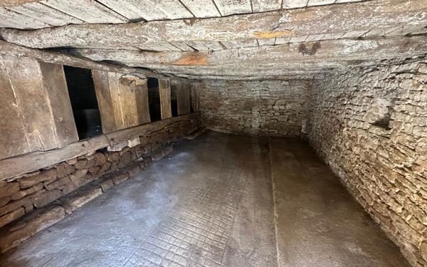 Stationnement à louer    20 m2 Chavagnac