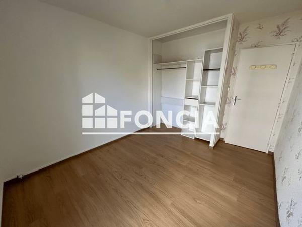 Location Appartement 4 pièces 65.7 m² - 2 A 8 RUE PIERRE CURTIL Laon 02000