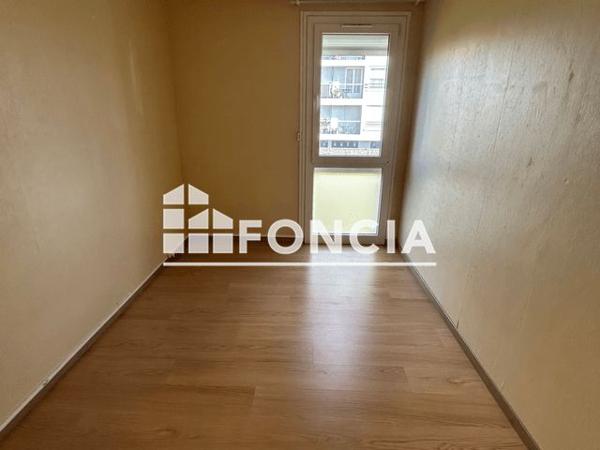 Location Appartement 4 pièces 65.7 m² - 2 A 8 RUE PIERRE CURTIL Laon 02000