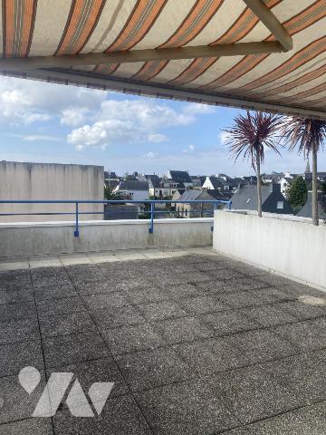  RARE Ploemeur appartement au dernier étage avec ascenseur  terrasse et garage 
