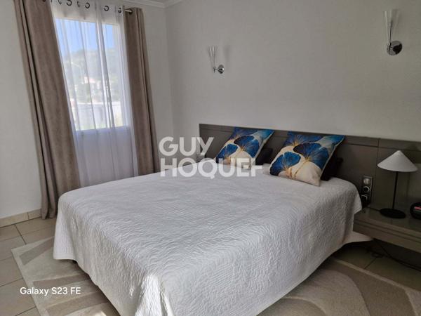 Maison à vendre de 4 pièces de 190 m² sur un terrain de 1525 m2