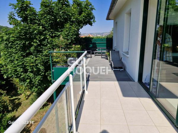 Maison à vendre de 4 pièces de 190 m² sur un terrain de 1525 m2