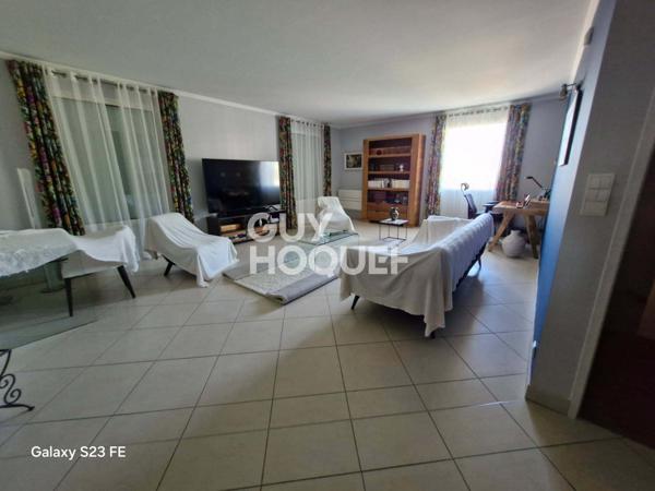 Maison à vendre de 4 pièces de 190 m² sur un terrain de 1525 m2