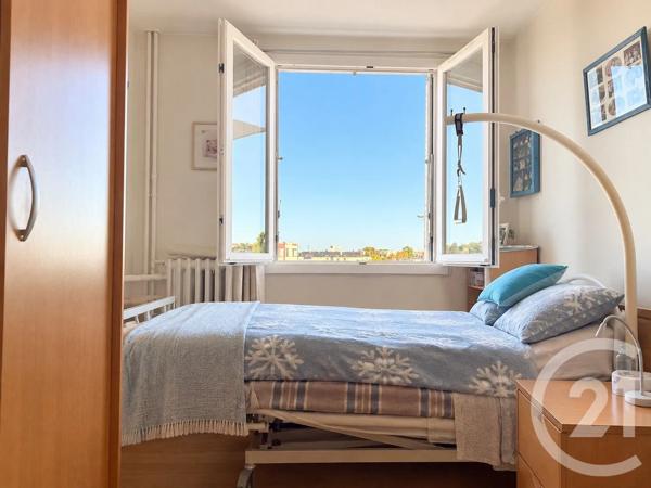 Appartement T3 à vendre  3 pièces - 62,88 m 2   DREUX  - 28