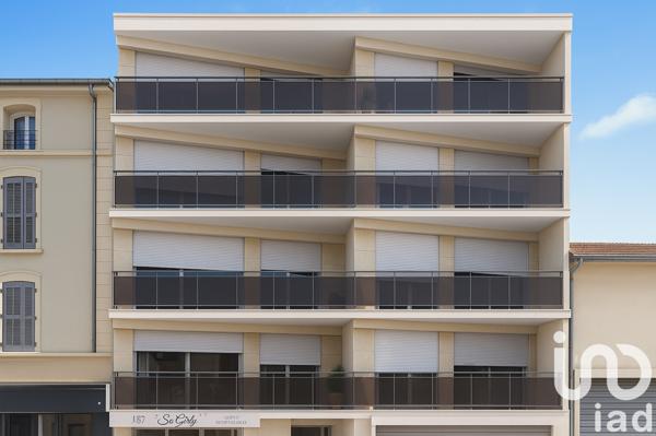 Appartement à vendre 4 pièces 74 m² Pont-de-Chéruy