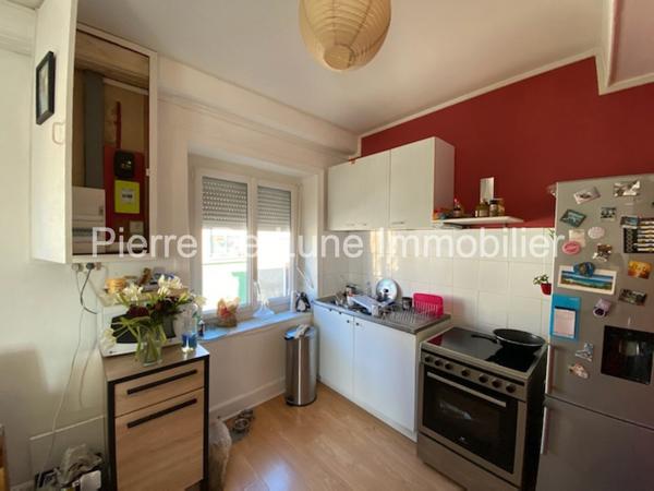 Bureau À vendre 180 m²