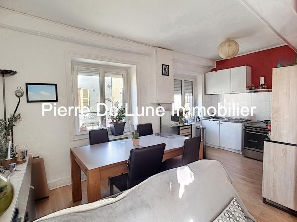 Bureau À vendre 180 m²