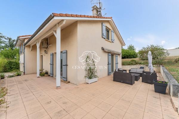 MAISON FAMILIALE