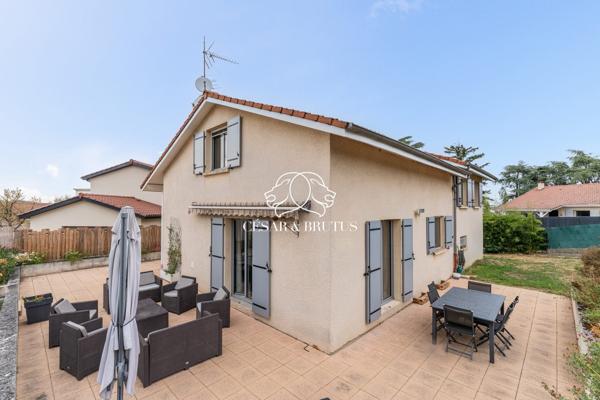 MAISON FAMILIALE