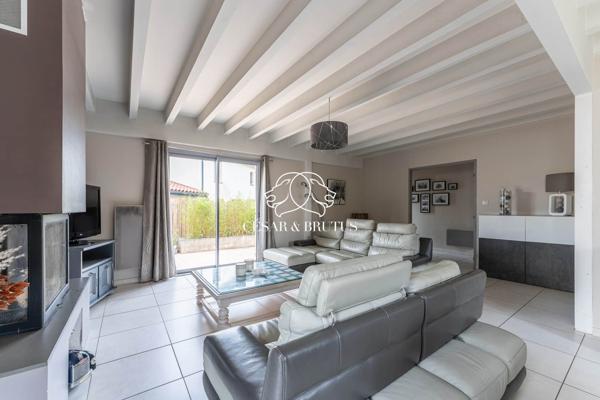 MAISON FAMILIALE