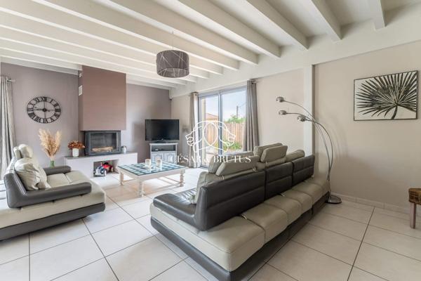 MAISON FAMILIALE