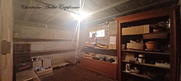 Entre Cluny et Charolles, à Saint Bonnet de Joux, maison de 1976, sur sous sol, de 89 m², sur parcelle de terrain de 1 160 m²