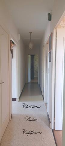 Entre Cluny et Charolles, à Saint Bonnet de Joux, maison de 1976, sur sous sol, de 89 m², sur parcelle de terrain de 1 160 m²