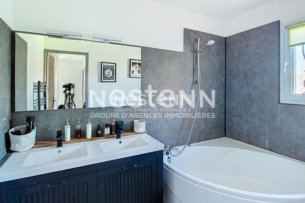 A VENDRE Maison TARADEAU 6 pièce(s) 158 m2 + piscine + garage