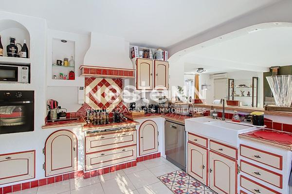 A VENDRE Maison TARADEAU 6 pièce(s) 158 m2 + piscine + garage