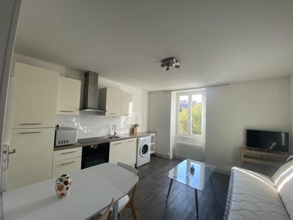 Appartement spacieux près du centre-ville