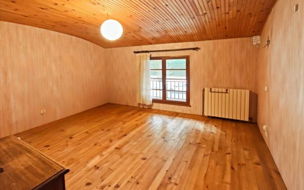 Maison à vendre    5 pièces •  Saint-Nicolas-de-la-Grave