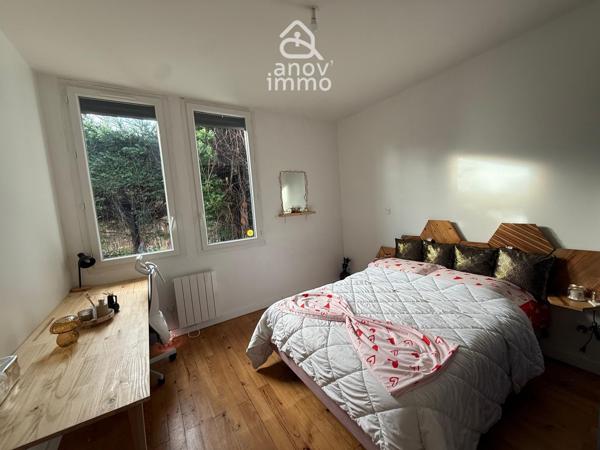 Maison
                                                                                                                                                                                                                                                                                                                        7 pièce(s)                                                                                                                                                                                                          6 chambre(s)                                                                                                                                                                                                          195.67  m²