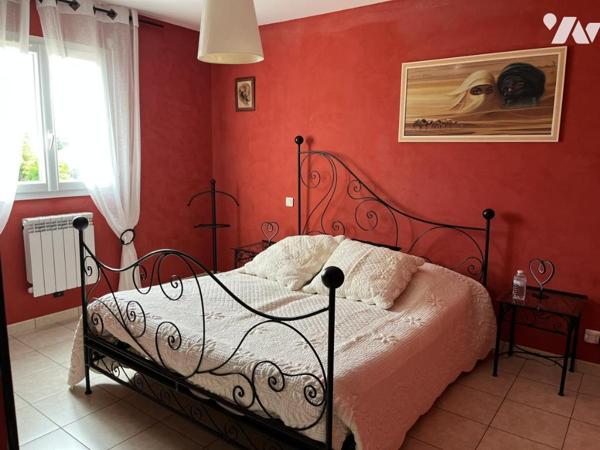 Spacieuse propriété composée d'une villa principale et de deux gîtes