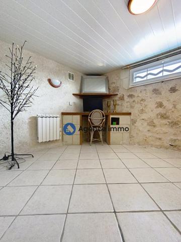 À vendre - Maison traditionnelle, 7 pièces située à Savigné-sur-Lathan (37340)